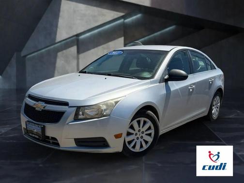 Silver Ice Metallic 2011 Chevrolet Cruze LS