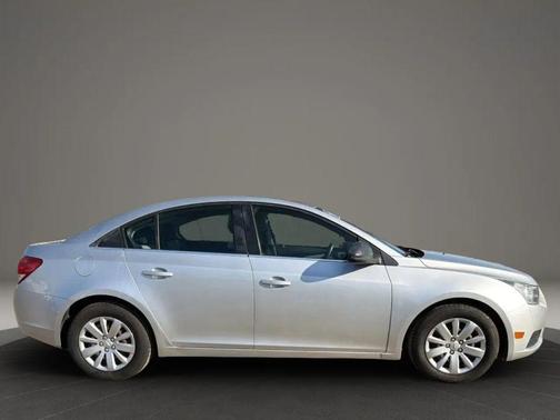 2011 Chevrolet Cruze LS