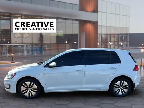 2016 Volkswagen e-Golf SE