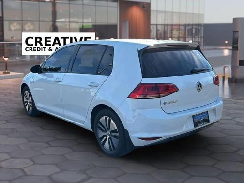2016 Volkswagen e-Golf SE
