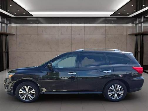 2018 Nissan Pathfinder S