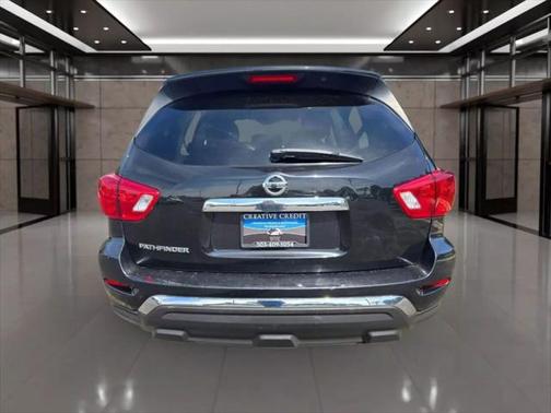 2018 Nissan Pathfinder S
