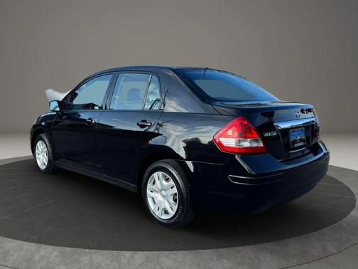 2010 Nissan Versa 1.8 S