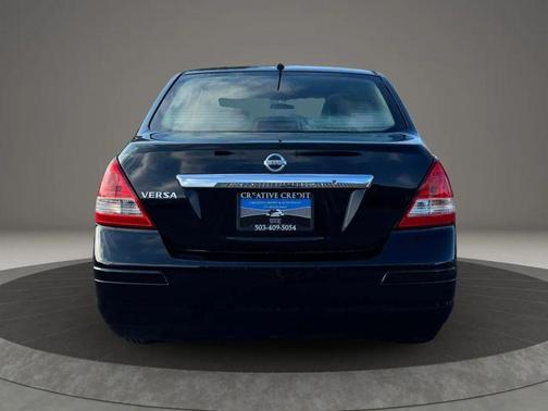 2010 Nissan Versa 1.8 S