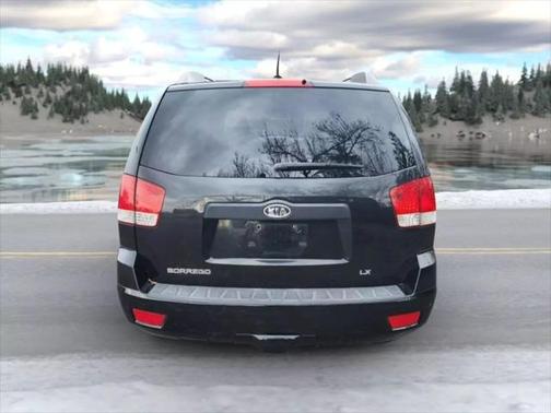 2009 Kia Borrego LX