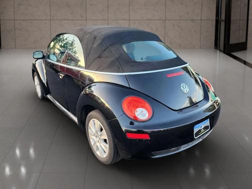2008 Volkswagen New Beetle S