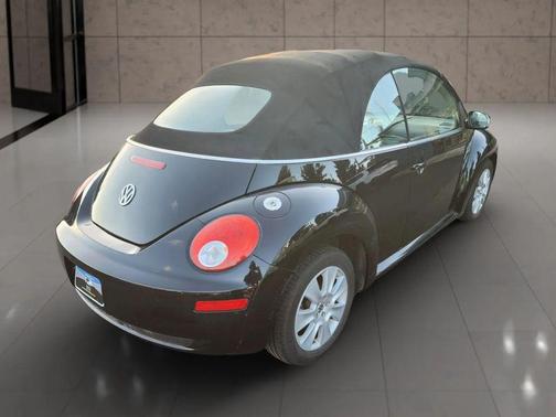 2008 Volkswagen New Beetle S