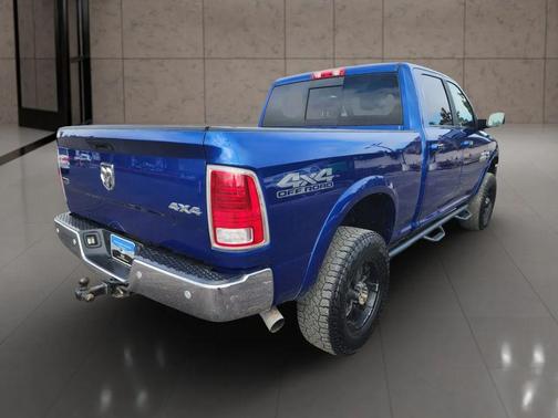 2018 RAM 2500 Laramie Crew Cab 4x4 6'4' Box