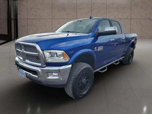 2018 RAM 2500 Laramie Crew Cab 4x4 6'4' Box