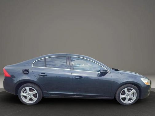 2013 Volvo S60 T5