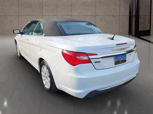 2011 Chrysler 200 Touring