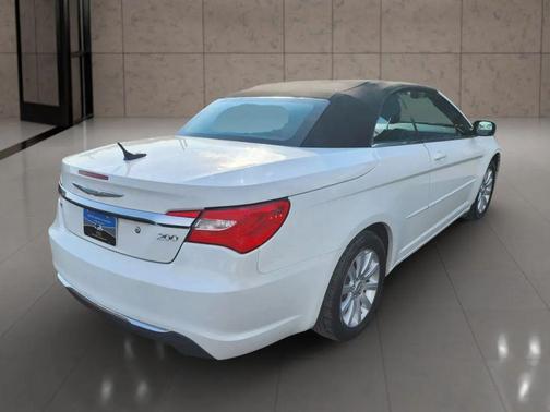 2011 Chrysler 200 Touring