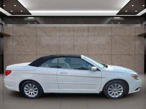 2011 Chrysler 200 Touring