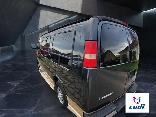 Woodland Green 2003 Chevrolet Express 1500 Base