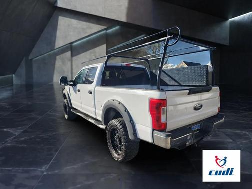 Oxford White 2017 Ford F-250 XLT