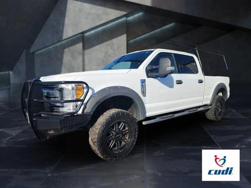 Oxford White 2017 Ford F-250 XLT