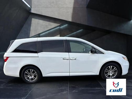 White 2013 Honda Odyssey EX