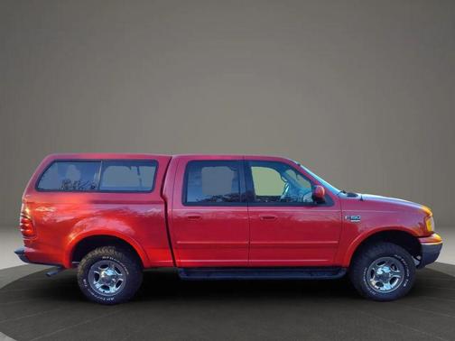 2001 Ford F-150 Short Bed 4D