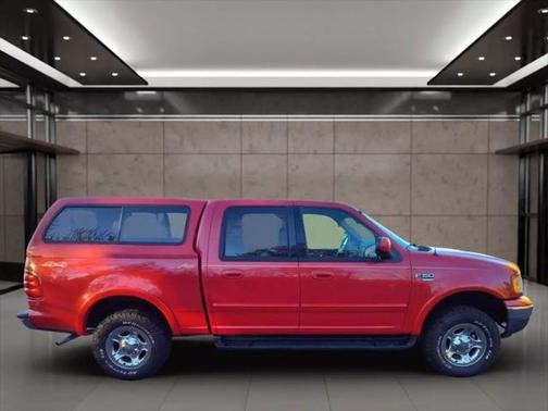 2001 Ford F-150 Short Bed 4D