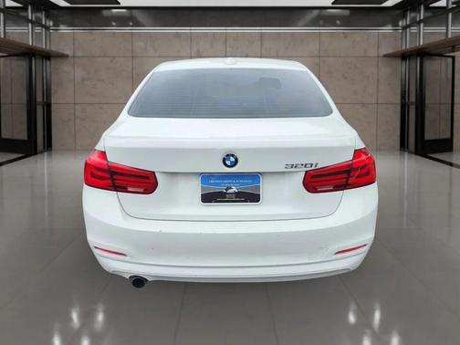 2016 BMW 320 i