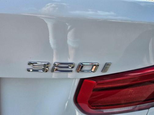 2016 BMW 320 i