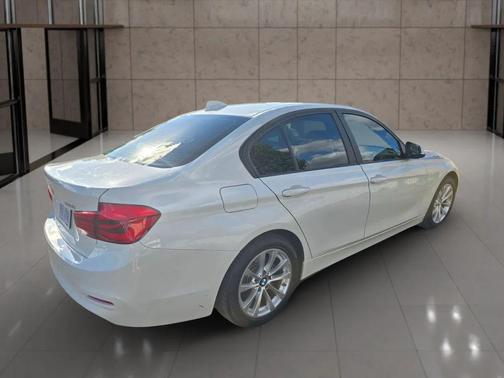 2016 BMW 320 i
