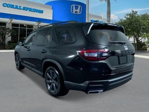 2025 Honda Pilot Sport