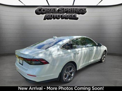 White 2023 Honda Accord EX