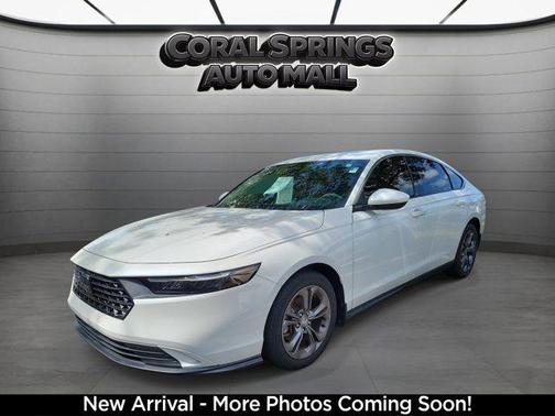 White 2023 Honda Accord EX
