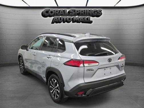 2024 Toyota Corolla Cross Hybrid SE