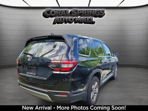 Black 2023 Honda Pilot EX-L 7-Passenger