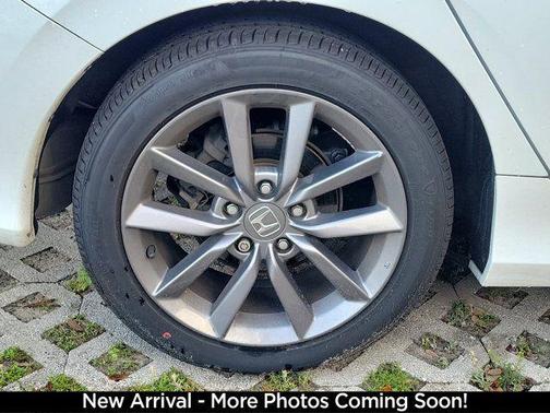 White 2019 Honda Civic EX