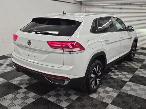 2023 Volkswagen Atlas Cross Sport 2.0T SE