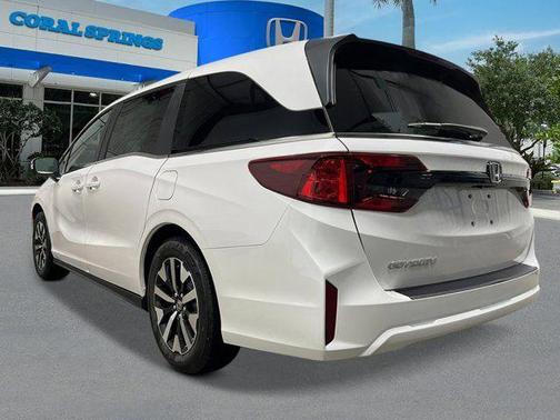 Platinum White Pearl 2026 Honda Odyssey EX-L