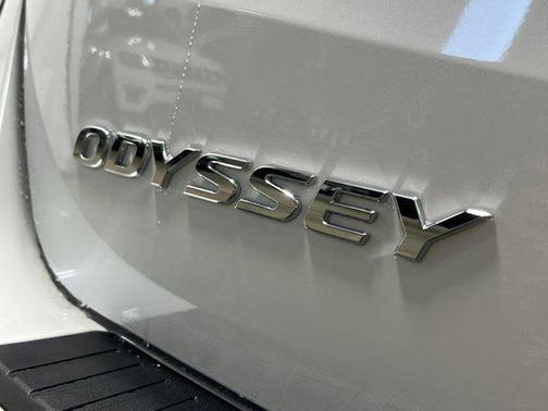 Platinum White Pearl 2026 Honda Odyssey EX-L
