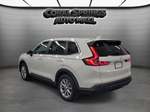White 2023 Honda CR-V EX
