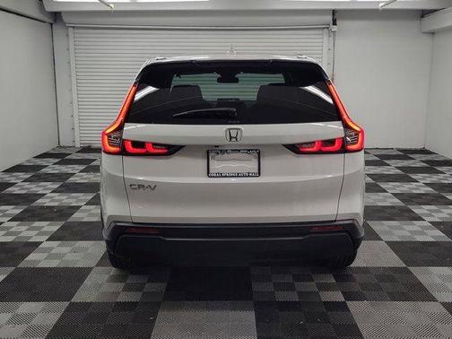 White 2023 Honda CR-V EX
