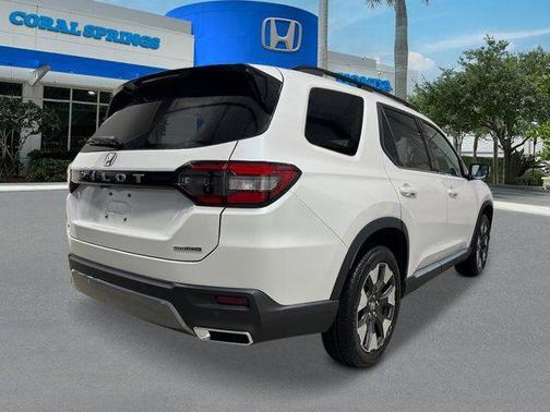 Platinum White Pearl 2026 Honda Pilot Touring
