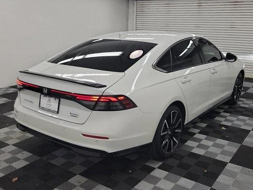 2025 Honda Accord Hybrid Touring