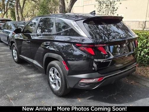 2023 Hyundai TUCSON SE