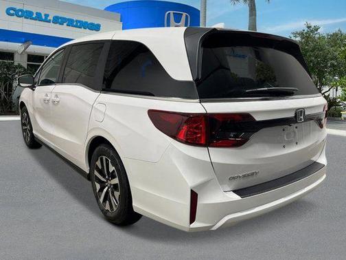 Platinum White Pearl 2026 Honda Odyssey EX-L