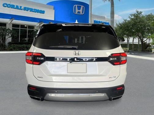 Platinum White Pearl 2026 Honda Pilot Elite