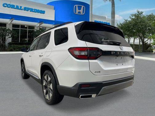 Platinum White Pearl 2026 Honda Pilot Touring