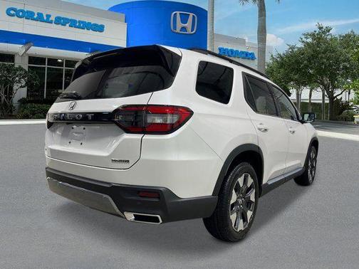 Platinum White Pearl 2026 Honda Pilot Touring