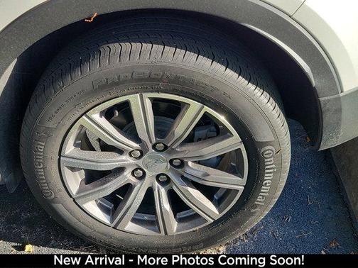 Crystal White Tri-Coat 2023 Cadillac XT4 Sport