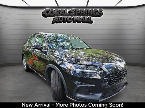 Black 2025 Honda HR-V LX