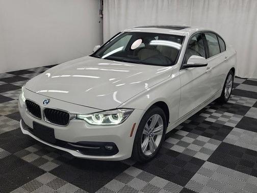 2018 BMW 330 i xDrive