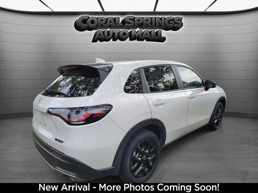 White 2025 Honda HR-V Sport