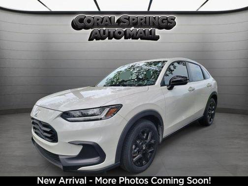 White 2025 Honda HR-V Sport