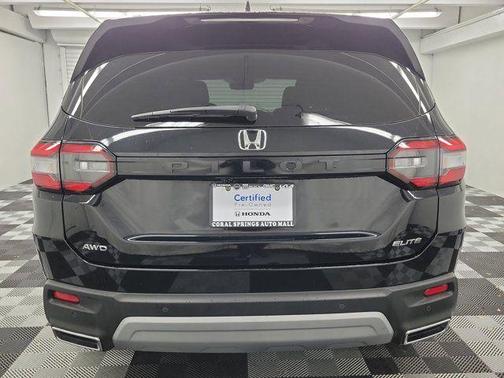 Black 2023 Honda Pilot Elite